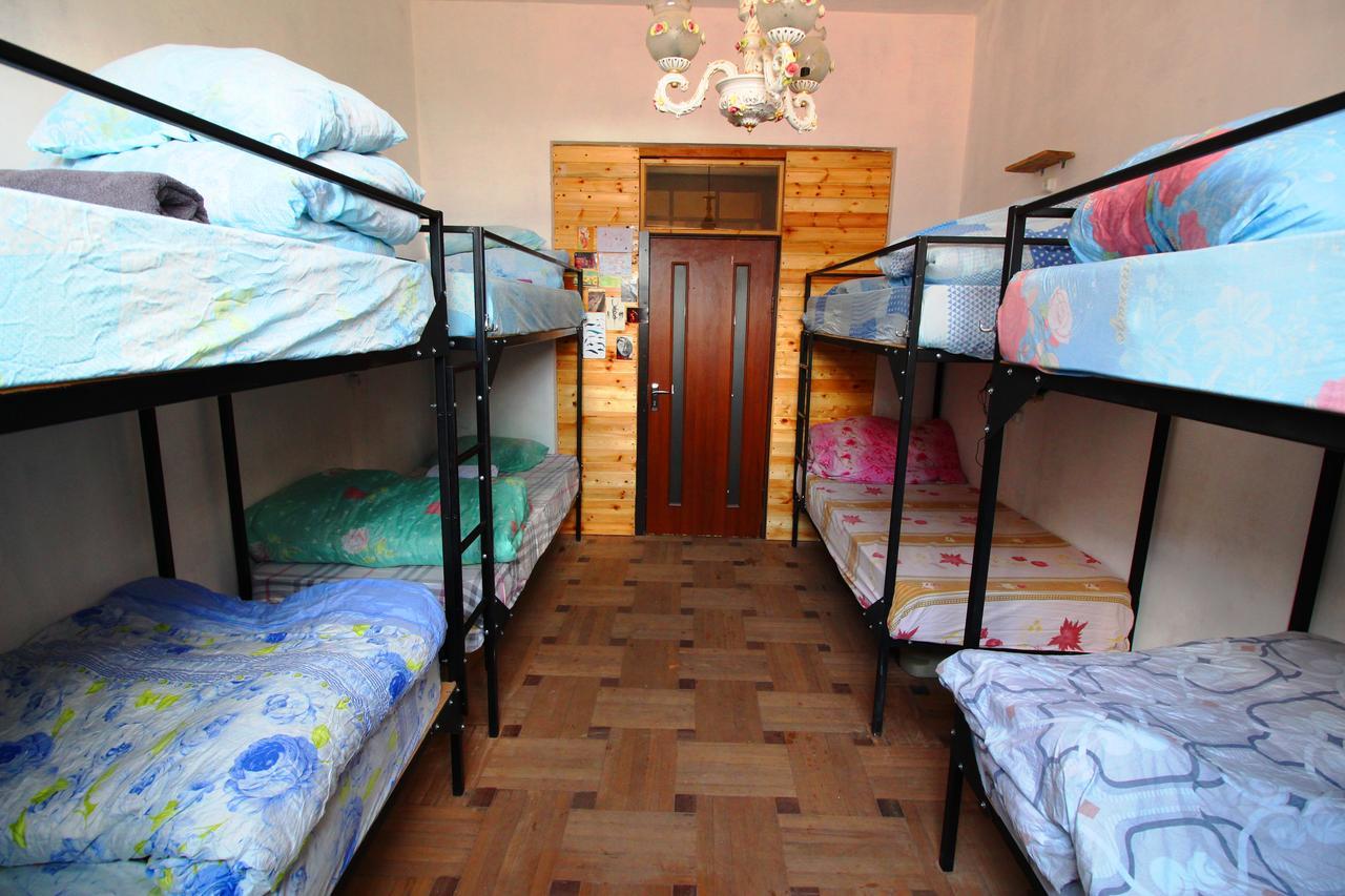 Sheni Hostel Тбилиси Екстериор снимка
