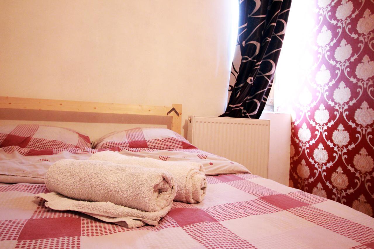 Sheni Hostel Тбилиси Екстериор снимка